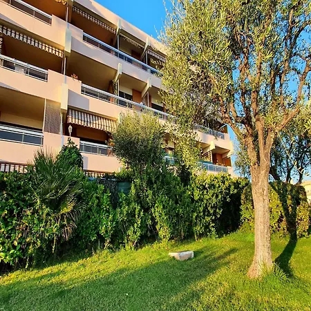 In With Sea Views * Nicea