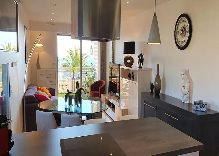 In With Sea Views Villa