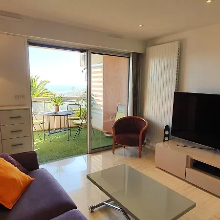 Classy In With Pool And Private Parking Place Nizza