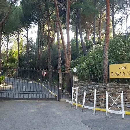 In With Sea Views Villa Nice