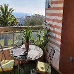 Villa In With Sea Views *