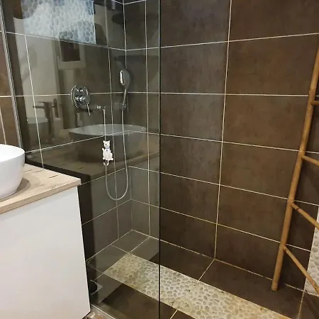 Βίλα Classy In With Pool And Private Parking Place *